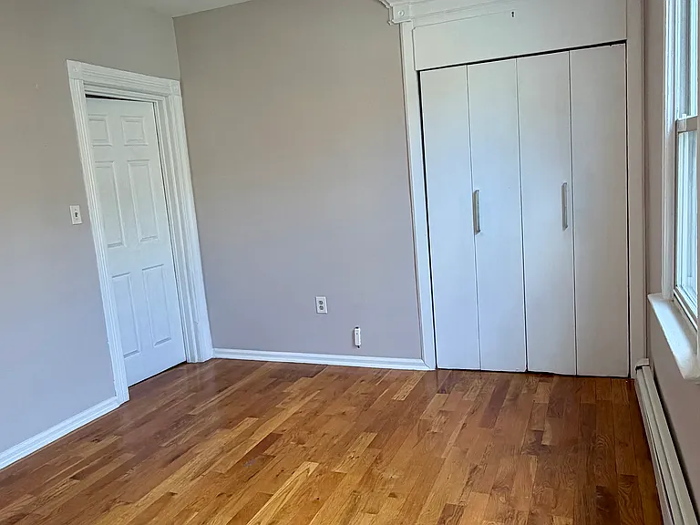 203 2nd St #2 — Photo 17