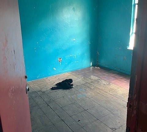 4th image of 2956 NW 49th Street