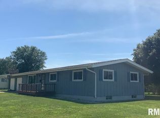 212 Kennedy St, Henry, IL 61537