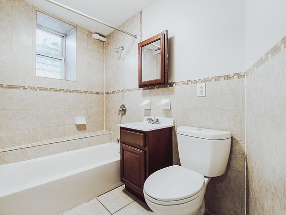 5th image of 863 Pavonia Ave #B13