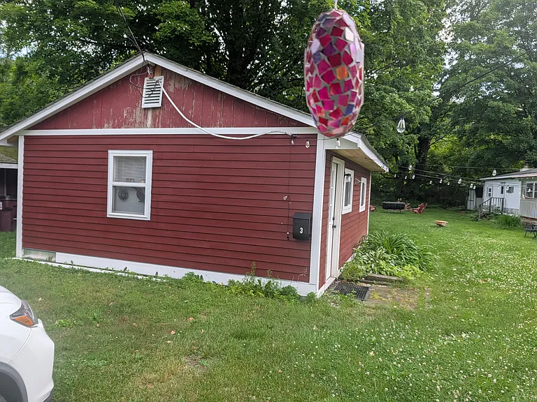 14 Academy St #C — Photo 1