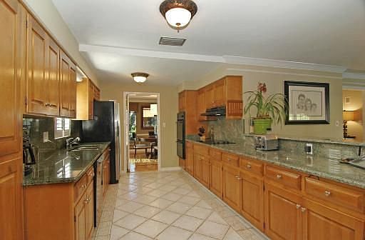 4th image of 4801 Culbreath Isles Way