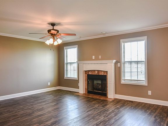 2nd image of 661 Fox Hound Dr