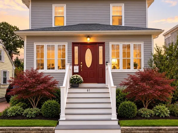 61 Read St, Winthrop, MA 02152