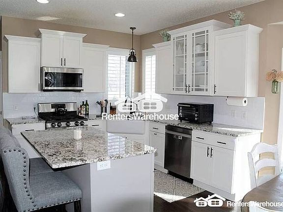 4th image of 8868 Whispering Oaks Trl