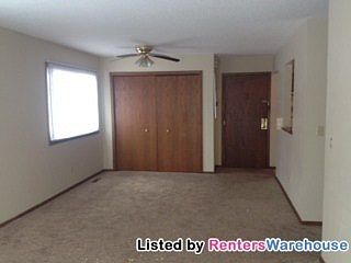 4th image of 2186 Burke Ave E