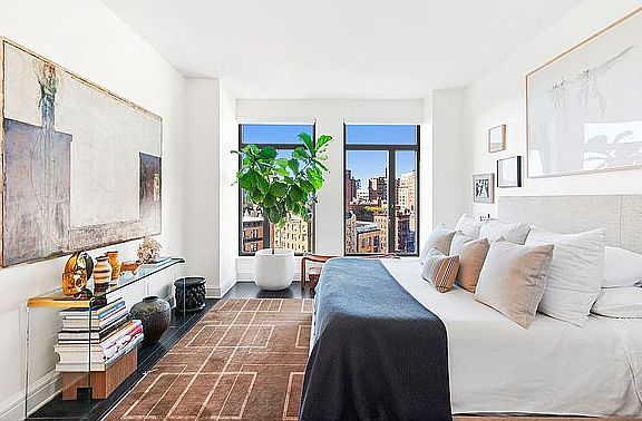 4th image of 155 W 11th St APT 8D