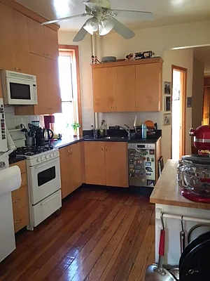 Rented by Georgine Podhorsky, LREB | media 16