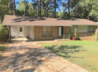 112 Hickory Dr, Pineville, LA 71360