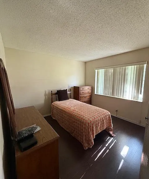 321 Lake Evelyn Dr — Photo 7