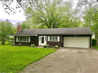 1734 Green Rd, Madison, OH 44057