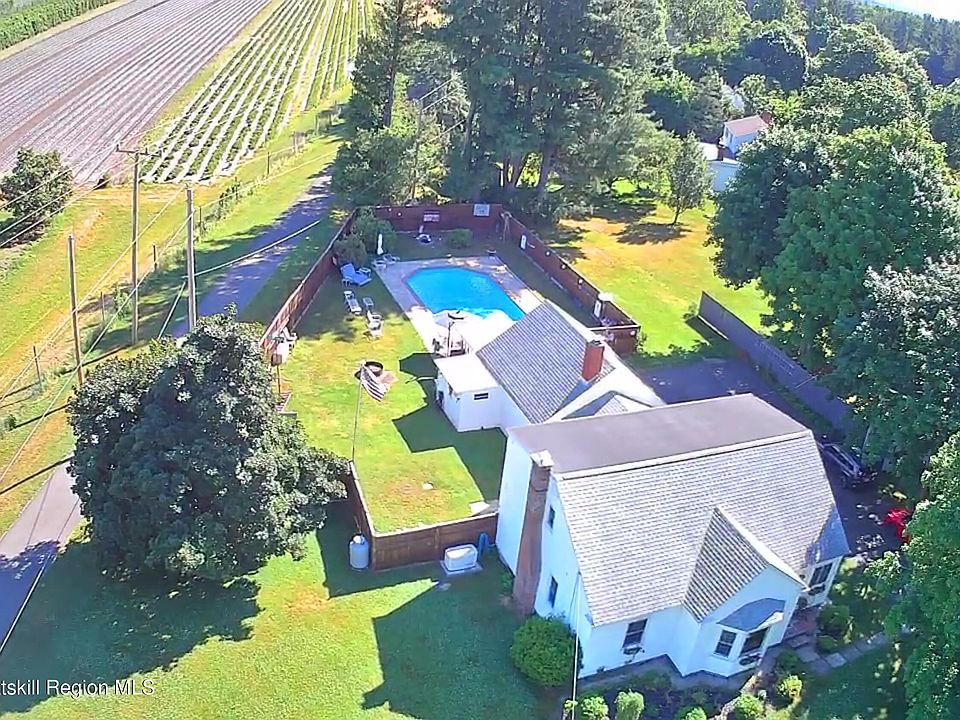 1st image of 26 Eichybush Road