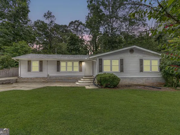 1353 Dunn Dr, Gainesville, GA 30501