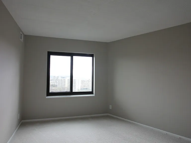307 Yoakum Pkwy #1701 — Photo 20
