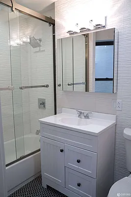 Rented by Oxford Property Group | media 19