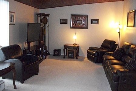 4th image of 107 Graywood Ave