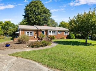 4050 Bellbrook Dr, North Chesterfield, VA 23237