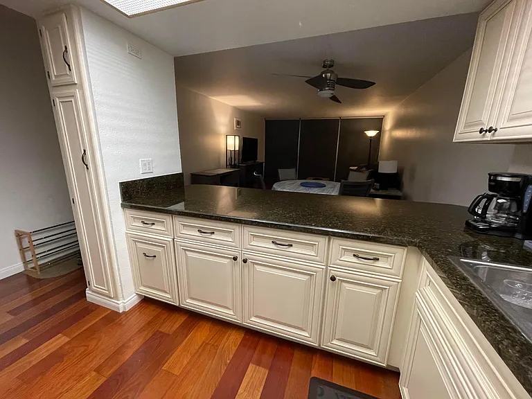 4944 Cass St #806 — Photo 28