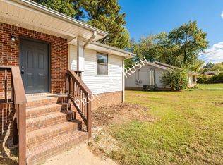 718 Salem Rd #B, Rossville, GA 30741