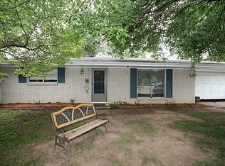 3519 Larkspur Ln, Columbus, IN 47203