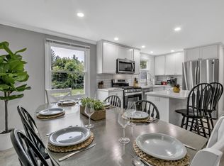145 Summit Ave, Orchard Park, NY 14127
