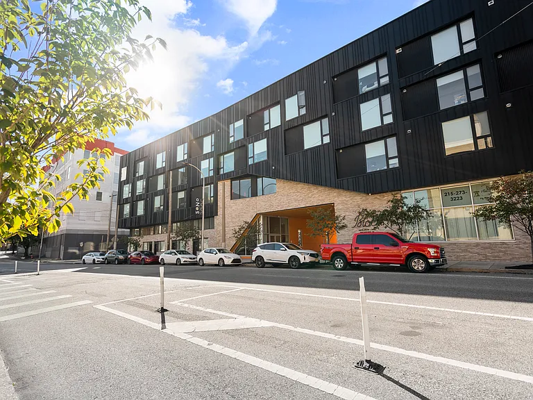 458 N 5th St #3 — Photo 17