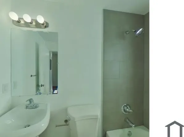 1541 NW 1st Pl APT 7, Miami, FL 33136