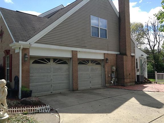 4th image of 3984 Brockton Dr