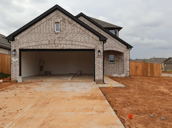 257 Hazy Pines Ln, Willis, TX 77378