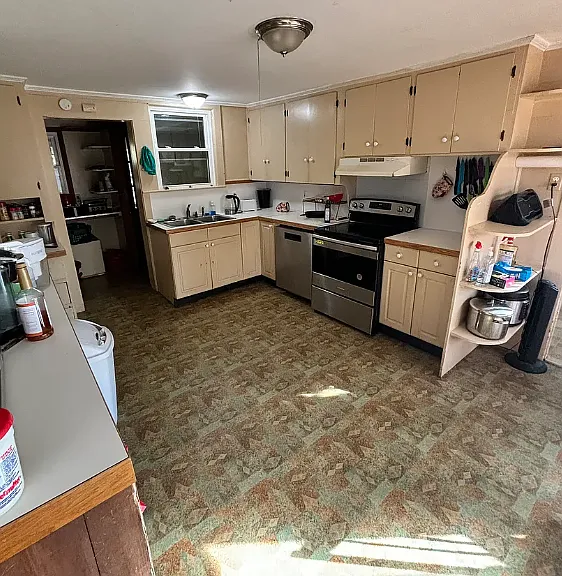 177 Montague Rd — Photo 8