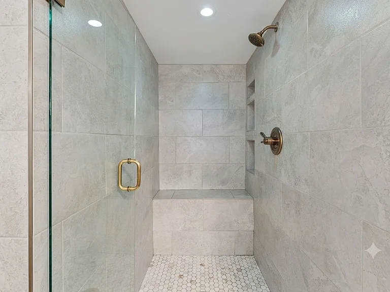 Master Bathroom Stand-up Shower