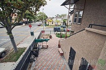 1st image of 2397 Chestnut Ave