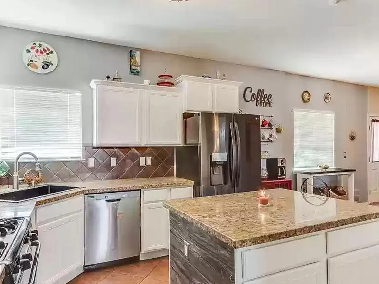 14378 N Cave Dr — Photo 12
