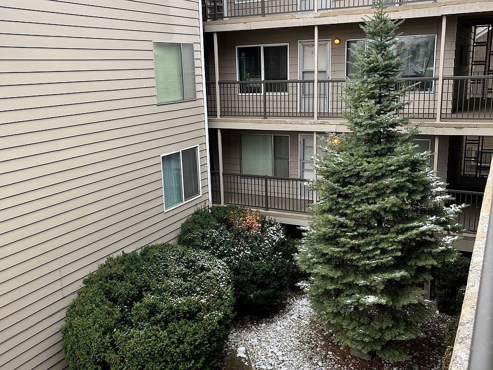 1st image of 535 NE Maiden Ln APT 103