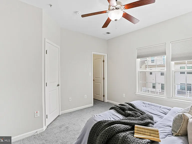 7610 Golden Slumber Ln — Photo 17