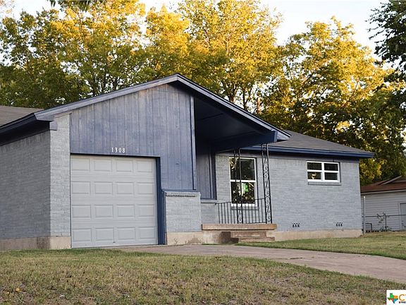 2nd image of 1308 Connell Dr