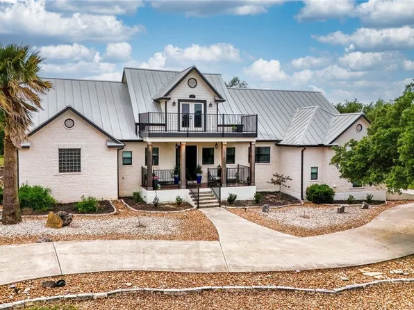 725 Winding Vw, New Braunfels, TX 78132