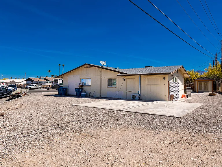 2312 Warbler Ln — Photo 34