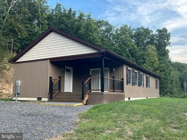 280 Clara Davis Ln, Augusta, WV 26704