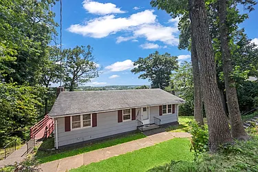 278 Lighthouse Avenue