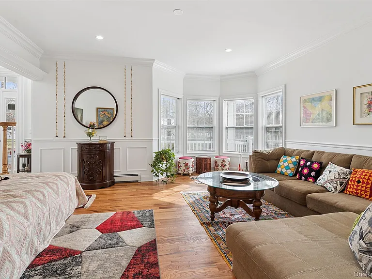 16 Gateway Ct — Photo 5