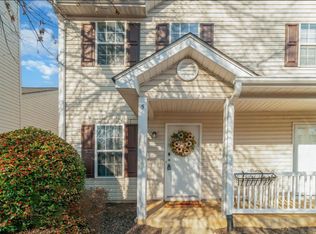 5 Hayfield Ln, Greer, SC 29650
