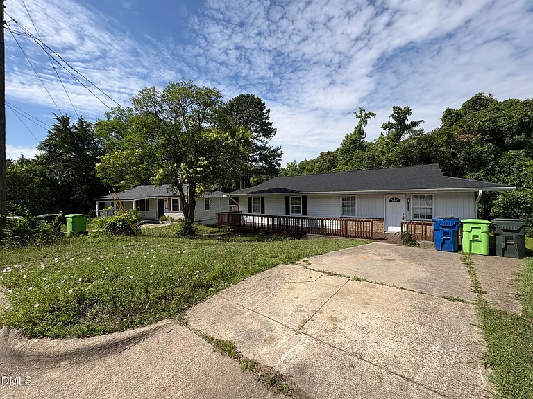 1704 Sundial Pl — Photo 2