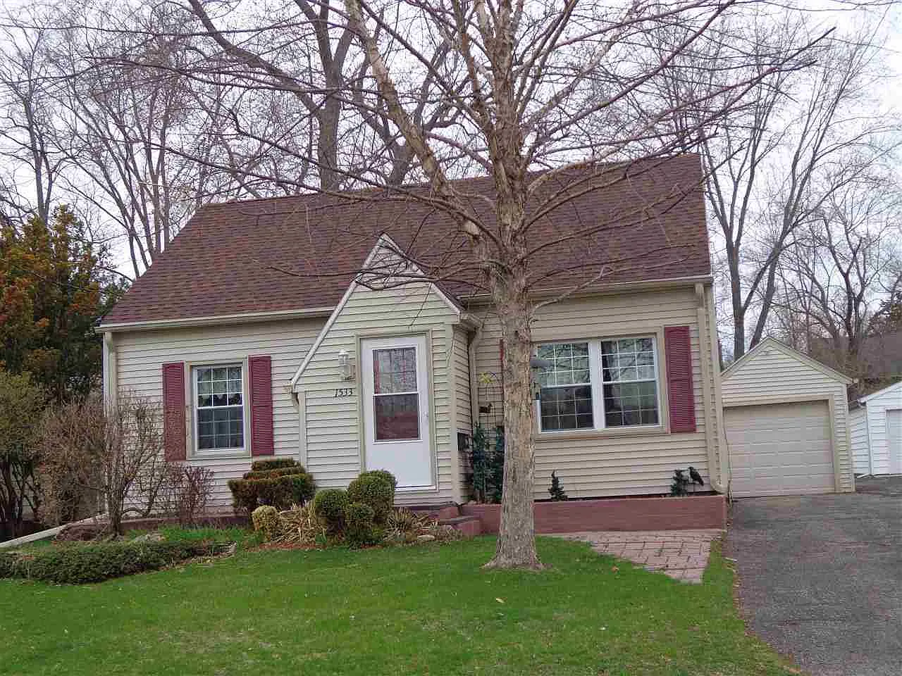 1533 Euclid Ave photo 1
