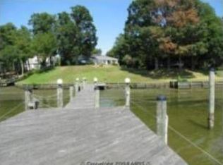 5019 Burke Dr, Alexandria, VA 22309