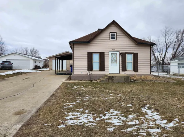 413 Grove St NW, Shellsburg, IA 52332