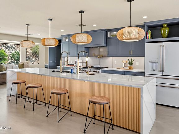 4th image of 1856 E CINNABAR Avenue