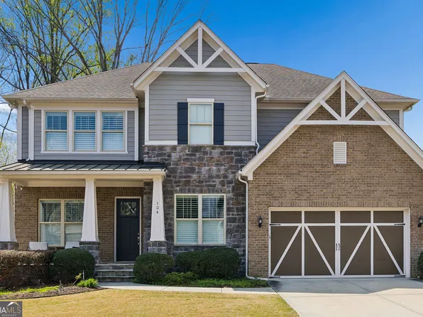 124 Austin Dr, Sandy Springs, GA 30328