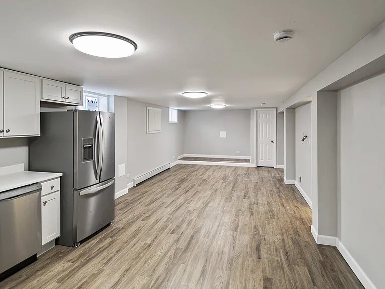 119 W Rockland Rd #1G — Photo 2