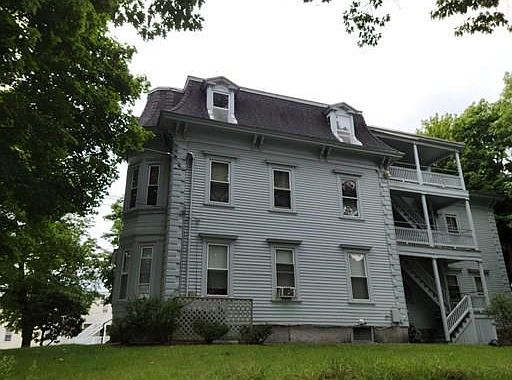 2nd image of 613 School St